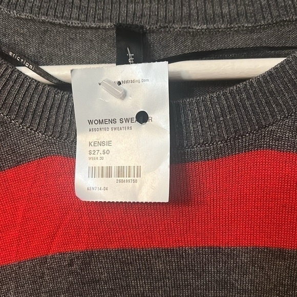 🆕Eric + Lani stripes sweater grey and red 3/4 sleeves size M - Picture 2 of 12